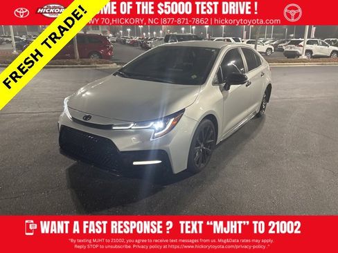 Used 2022 Toyota Corolla SE image 1
