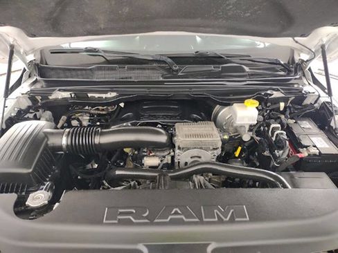Used 2023 RAM 1500 Laramie AWD/4WD image 17