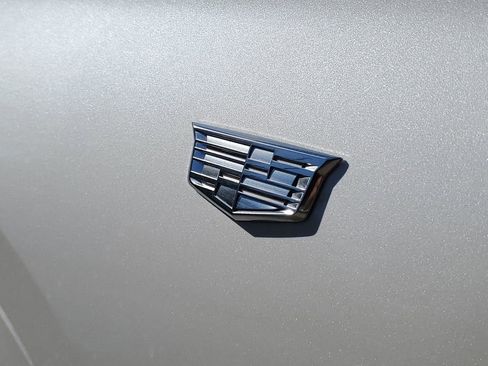 Used 2025 Cadillac XT6 Premium Luxury image 15