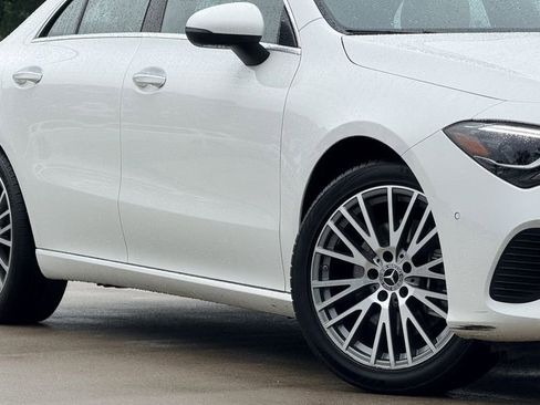 Used 2025 Mercedes-Benz CLA 250 4MATIC w/ Winter Package image 11