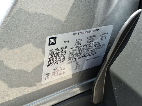Used 2026 Chevrolet Trax RS w/ Driver Confidence Package FWD image 30