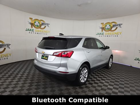 Certified 2020 Chevrolet Equinox LS w/ LS Convenience Package FWD image 9
