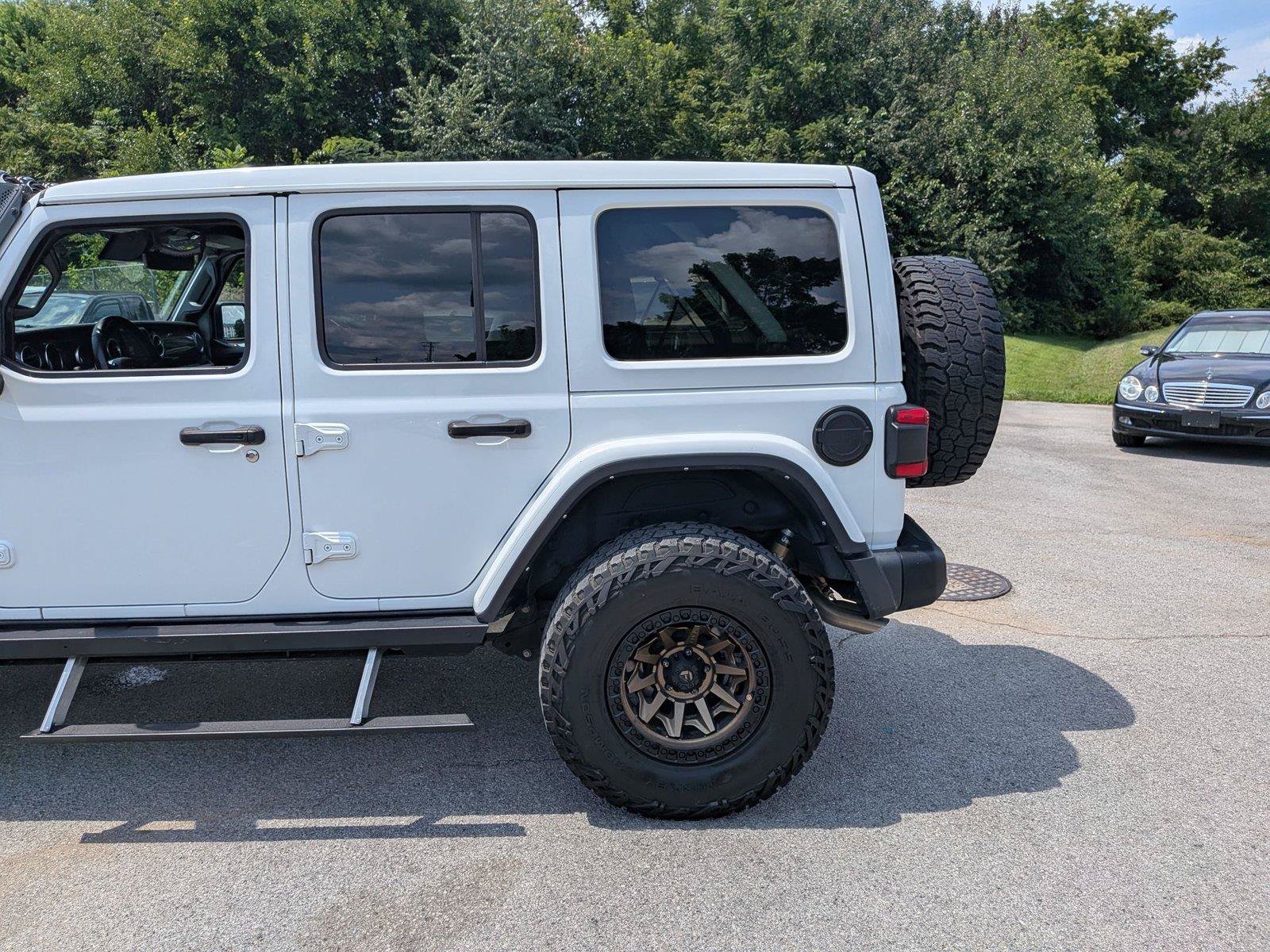 Used 2021 Jeep Wrangler Unlimited Rubicon w/ Trailer Tow Package AWD/4WD image 12