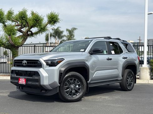 New 2026 Toyota 4Runner SR5 image 2