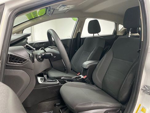Used 2017 Ford Fiesta SE image 10