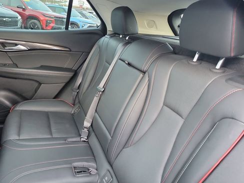 Used 2022 Buick Envision Essence w/ Sport Touring Package image 31