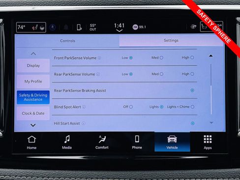Used 2023 Chrysler Pacifica Touring-L w/ S Appearance Package FWD image 8