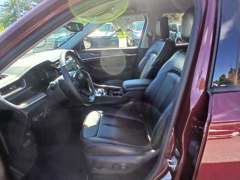 Certified 2023 Jeep Grand Cherokee Limited AWD/4WD image 10