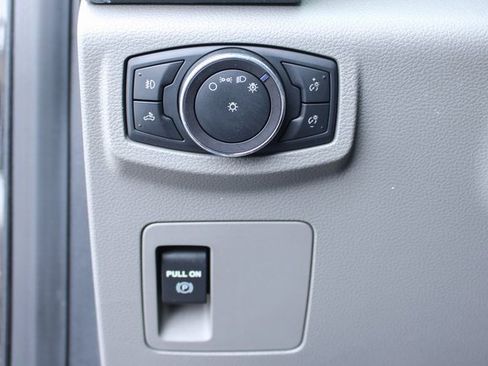 Used 2018 Ford F150 XLT image 14