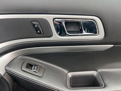 Used 2011 Ford Explorer XLT w/ 202A Rapid Spec Order Code image 33