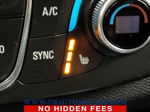 Used 2022 Chevrolet Traverse Premier AWD/4WD image 42