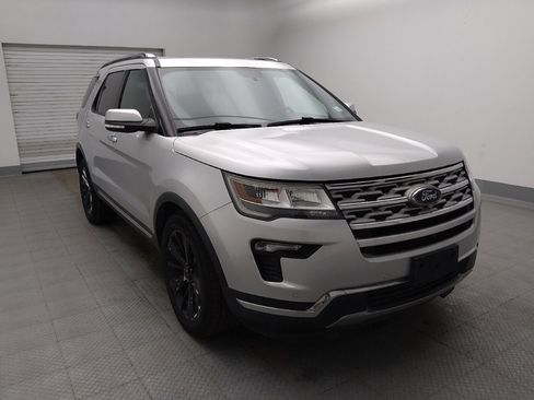 Used 2019 Ford Explorer Limited w/ Class III Trailer Tow Package FWD image 13