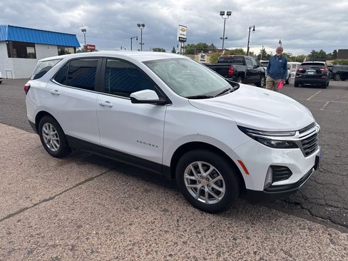 Used 2024 Chevrolet Equinox LT image 5