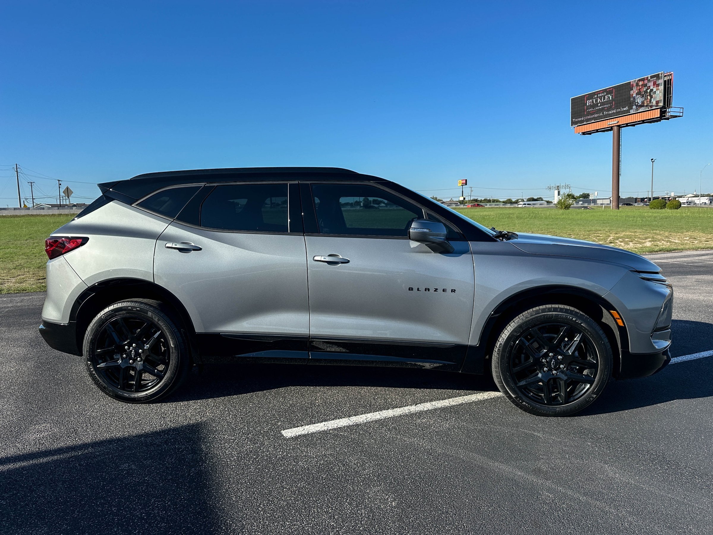 Used 2024 Chevrolet Blazer RS w/ Enhanced Convenience Package FWD image 5