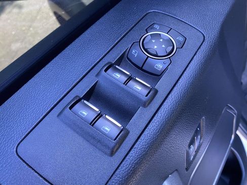 Used 2018 Ford F150 Raptor w/ Equipment Group 802A Luxury image 19