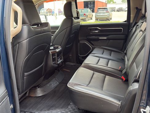 Used 2021 RAM 1500 Laramie AWD/4WD image 32
