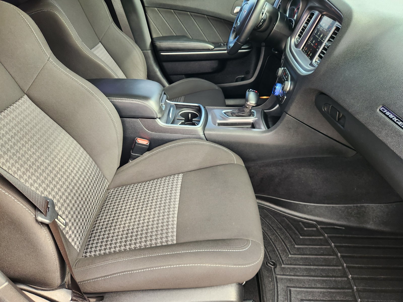 Used 2020 Dodge Charger R/T RWD image 14