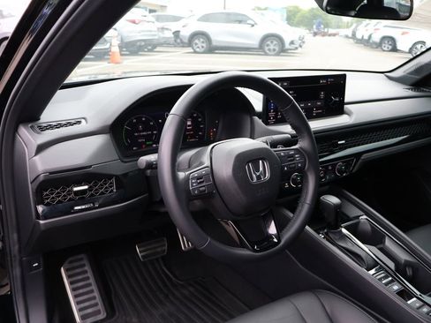 Used 2024 Honda Accord Sport image 16
