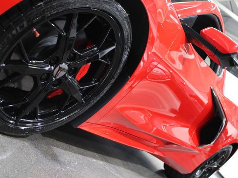 Used 2021 Chevrolet Corvette Stingray Coupe w/ 1LT RWD image 8