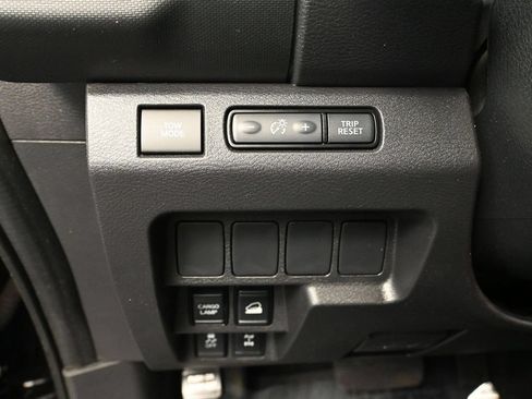 Used 2023 Nissan Frontier PRO-4X w/ Tow Package AWD/4WD image 24