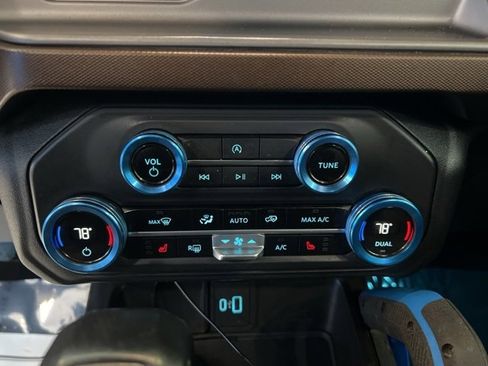 Used 2023 Ford Bronco Outer Banks image 25