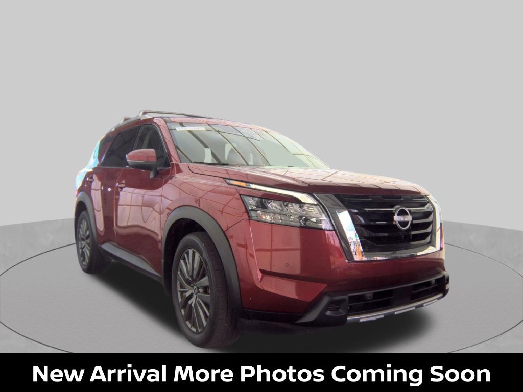 Certified 2024 Nissan Pathfinder SL w/ SL Premium Package FWD image 3