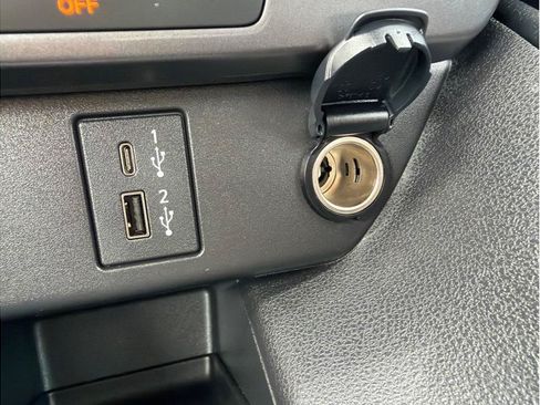 Used 2025 Nissan Leaf S FWD image 23