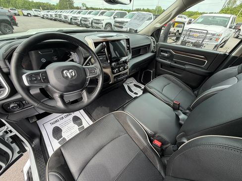 Used 2024 RAM 3500 Laramie AWD/4WD image 6