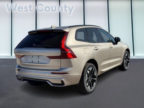 New 2026 Volvo XC60 T8 Plus w/ Climate Package image 3