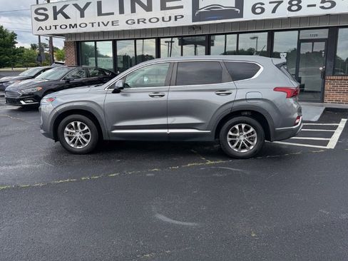 Used 2019 Hyundai Santa Fe SE FWD image 8