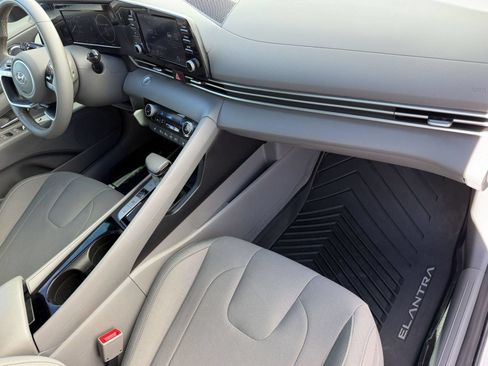 Used 2021 Hyundai Elantra SEL w/ Convenience Package FWD image 34