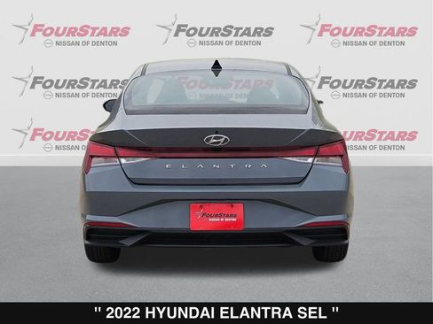 Used 2022 Hyundai Elantra SEL w/ Cargo Package image 5