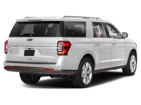 Used 2024 Ford Expedition Max Platinum AWD/4WD image 2