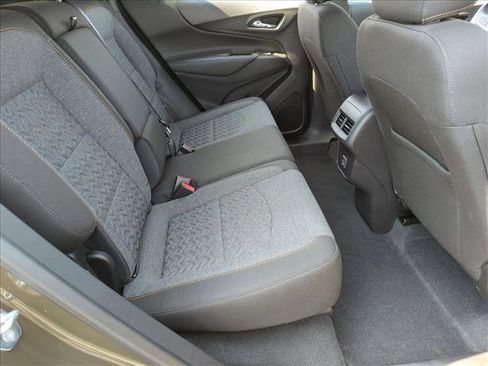 Used 2023 Chevrolet Equinox LT image 19