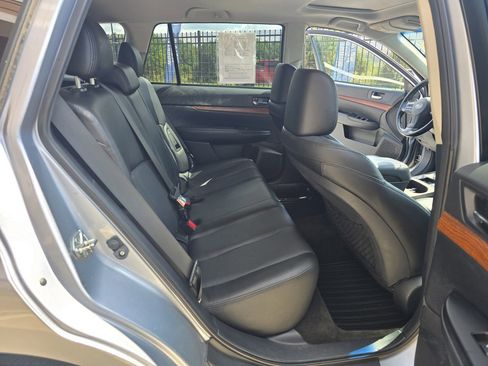 Used 2013 Subaru Outback 3.6R Limited image 20