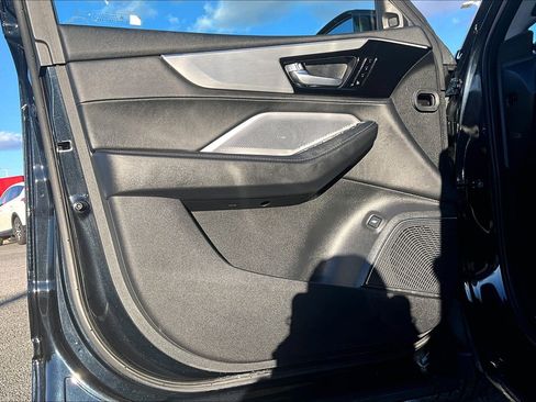 Used 2025 Acura MDX SH-AWD w/ Technology Package image 22