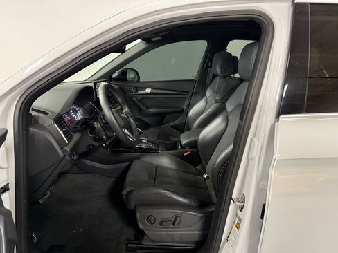 Used 2022 Audi SQ5 Premium w/ Convenience Package image 9