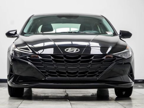 Used 2022 Hyundai Elantra SEL w/ Cargo Package FWD image 8