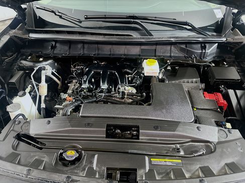 Used 2025 Nissan Pathfinder SV AWD/4WD image 35
