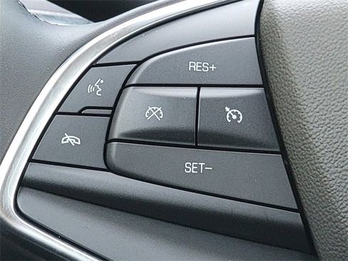 Used 2018 Cadillac XT5 Luxury image 33