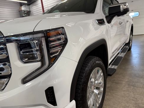 Used 2024 GMC Sierra 1500 Denali w/ Technology Package image 30