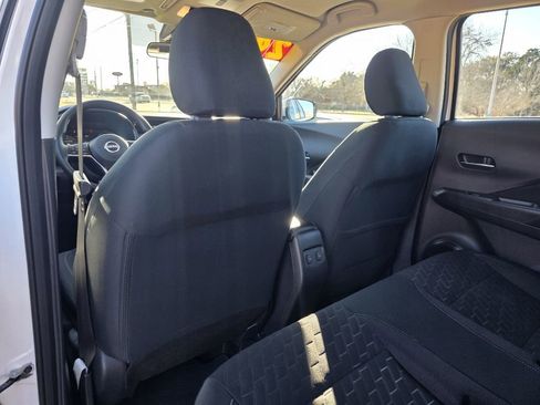 Used 2024 Nissan Kicks SV image 20