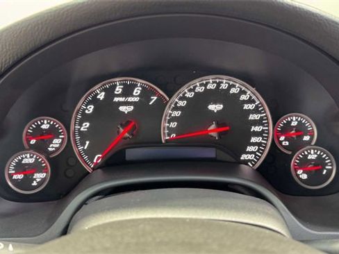 Used 2013 Chevrolet Corvette Convertible image 19