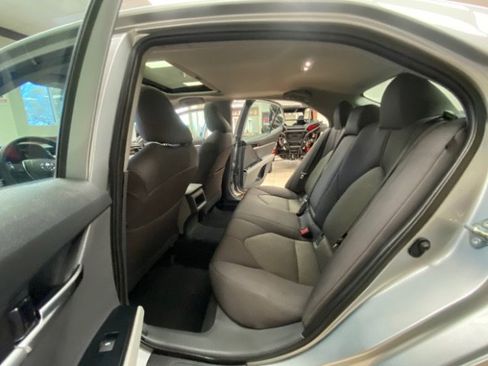 Used 2019 Toyota Camry LE w/ Convenience Package image 18