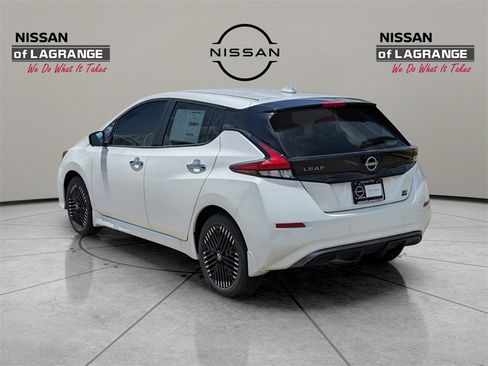 Certified 2024 Nissan Leaf SV Plus image 7