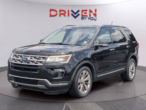 Used 2019 Ford Explorer Limited w/ Class III Trailer Tow Package FWD image 1