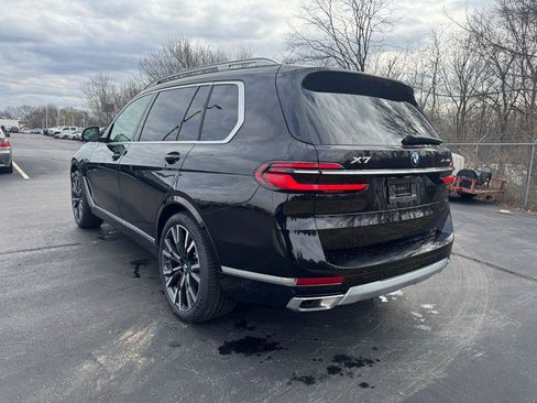 New 2026 BMW X7 xDrive40i w/ Premium Package AWD/4WD image 3
