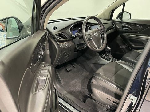 Used 2021 Buick Encore Preferred FWD image 17