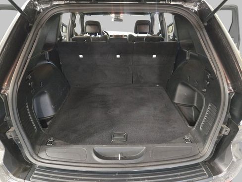 Used 2021 Jeep Grand Cherokee Laredo image 15