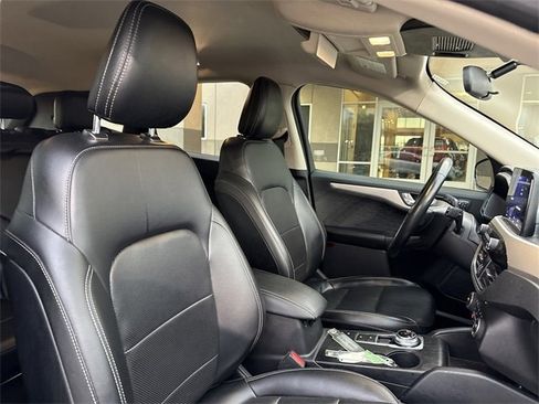 Used 2020 Ford Escape SEL image 16